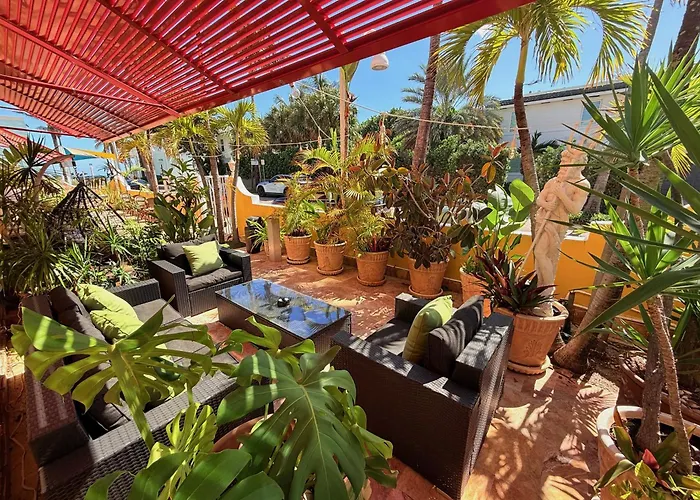 Villa Sinclair Beach Suites&Spa