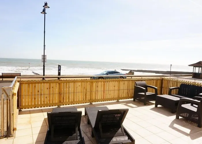 Shoreside Inn