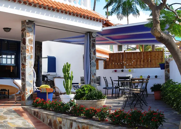 Endless Summer Hostel (Adults Only)
