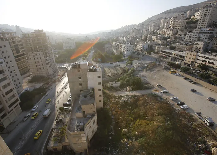 Isra Hotel