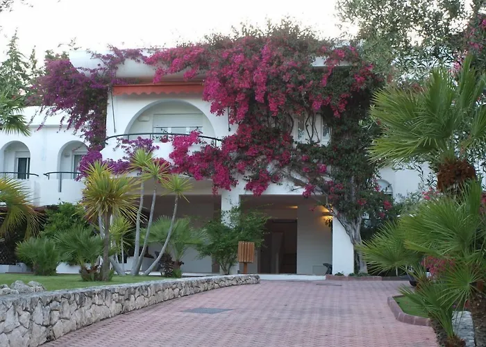 Apulia Hotel Baia Dei Faraglioni Resort