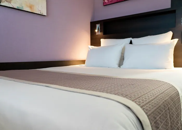 Nash Pratik Hotel