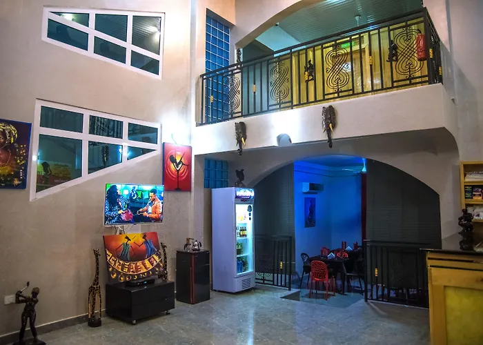 Homey Lodge