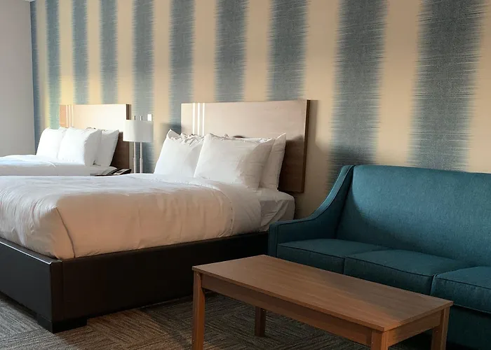 Meridian Inn & Suites Regina Airport