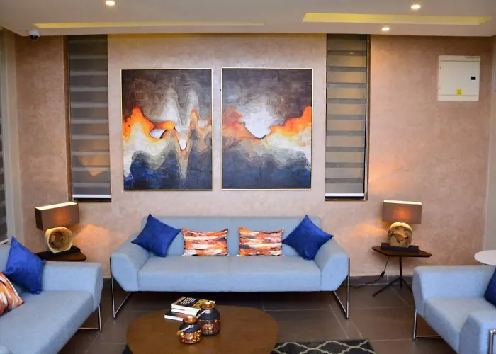 Razana Hotel