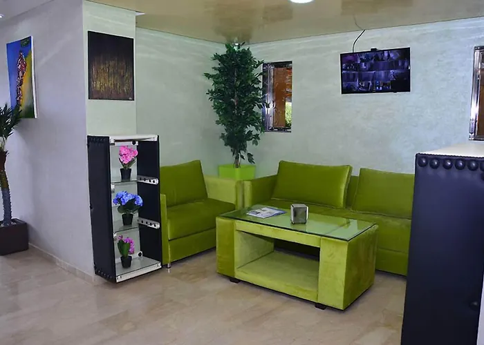 Hôtel Hadaik Ain Asserdoune