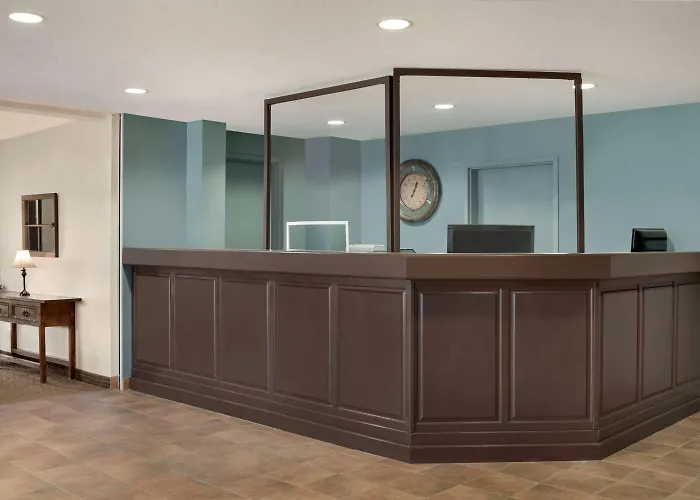 Travelodge By Wyndham Edson