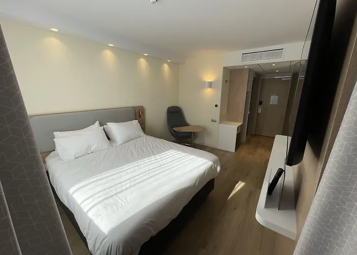 B&B Hotel Deauville-Touques