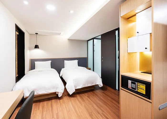 Lala Vianco Business Hotel