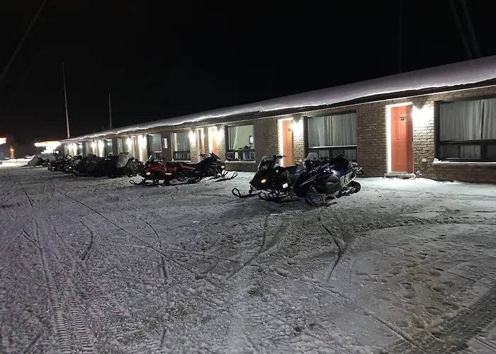 Travelodge By Wyndham Cochrane Ontario