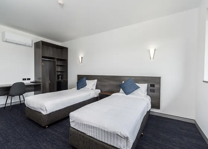 Thornton Executive Hotel