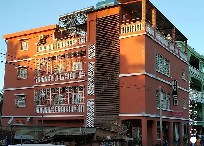 Hotel Golden House