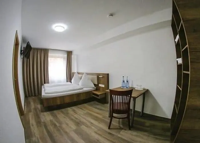 LOOK Hotel&Rooms