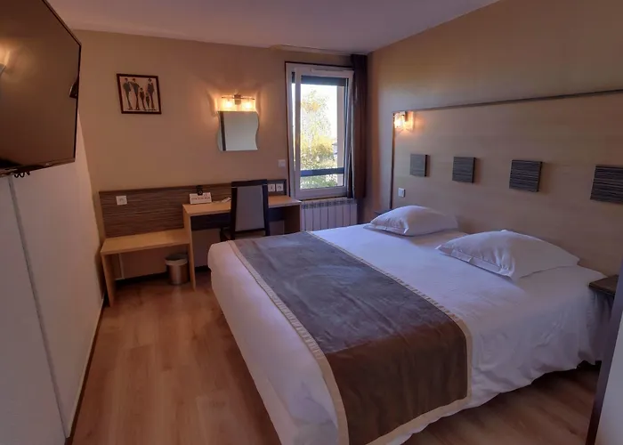 Atoll Hotel Logis Angers, Beaucouzé