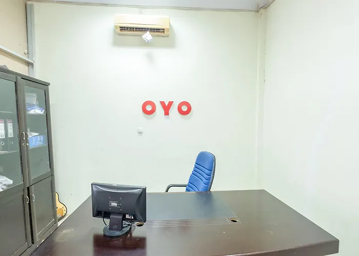 Oyo 1906 Zhafira Guest House Syariah