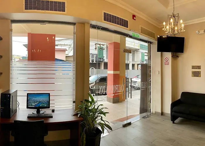 Hostal California Inn