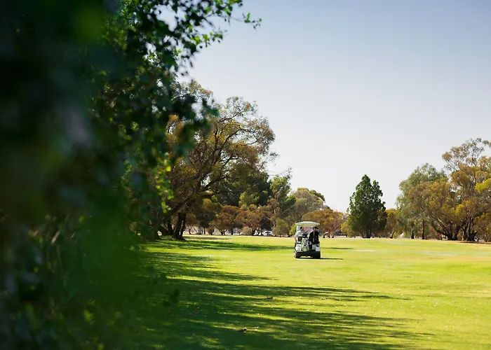 Par Five Shacks