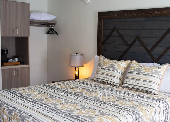 Pine Lodge