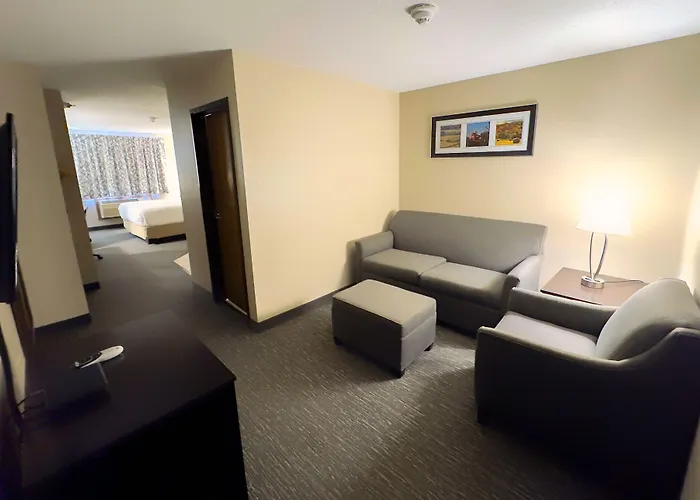 Country Trails Inn &Suites
