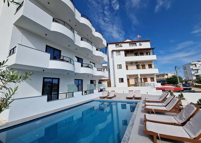 Hotel Monel