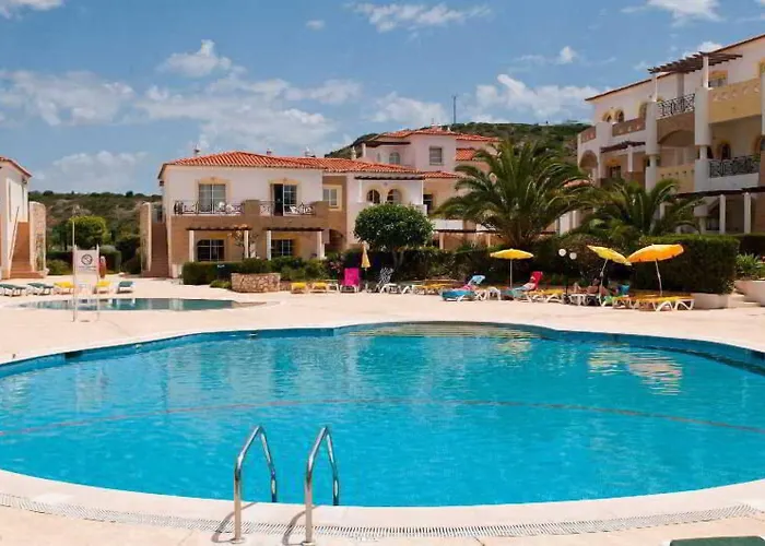 Luz Bay Hotel