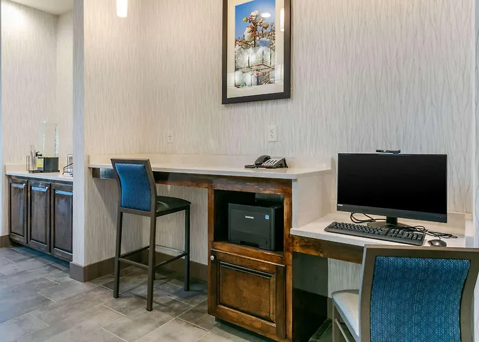 Comfort Suites North Tupelo