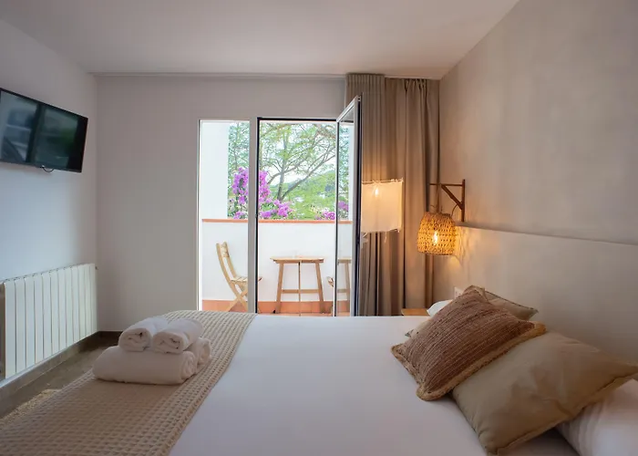 Hostal Es Niu De Tamariu