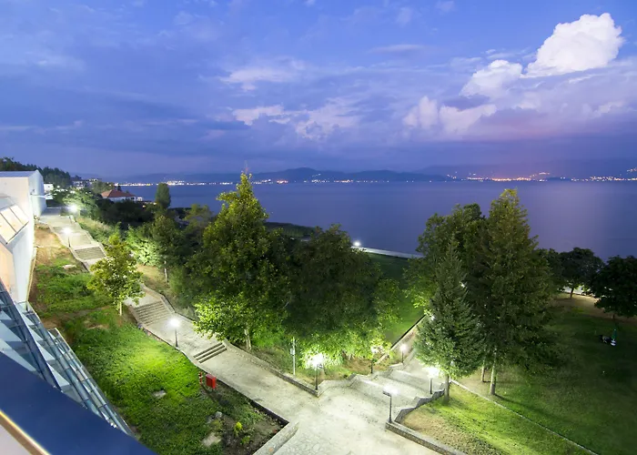 Hotel Izgrev Spa & Aquapark