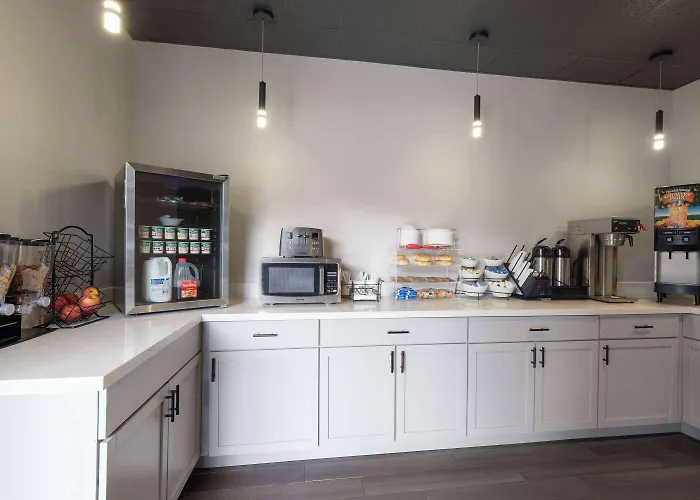 Ramada By Wyndham Studio Suites Dothan