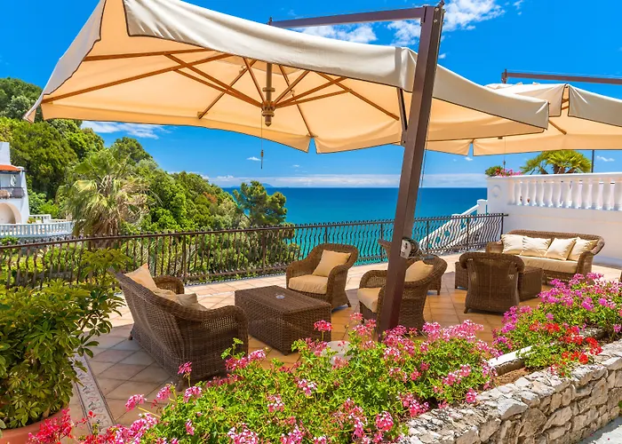 Grand Hotel Le Rocce