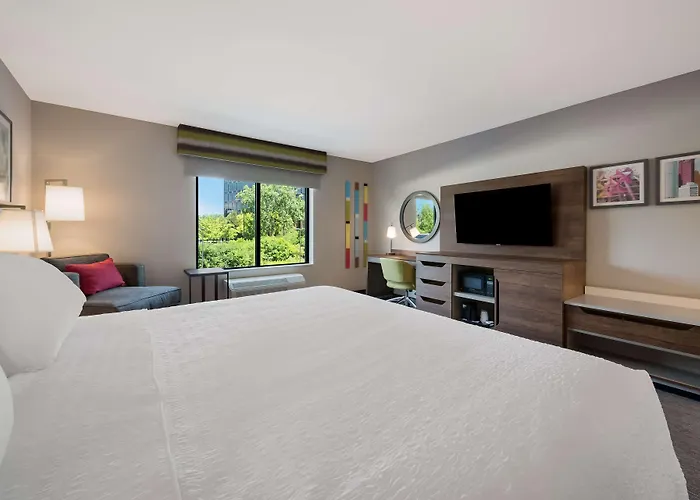 Hampton Inn By Hilton Detroit Southfield