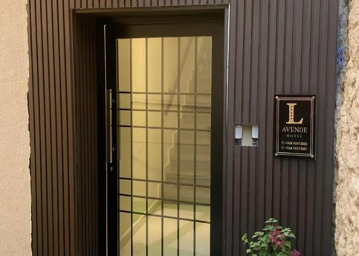 Lavenue Hotel