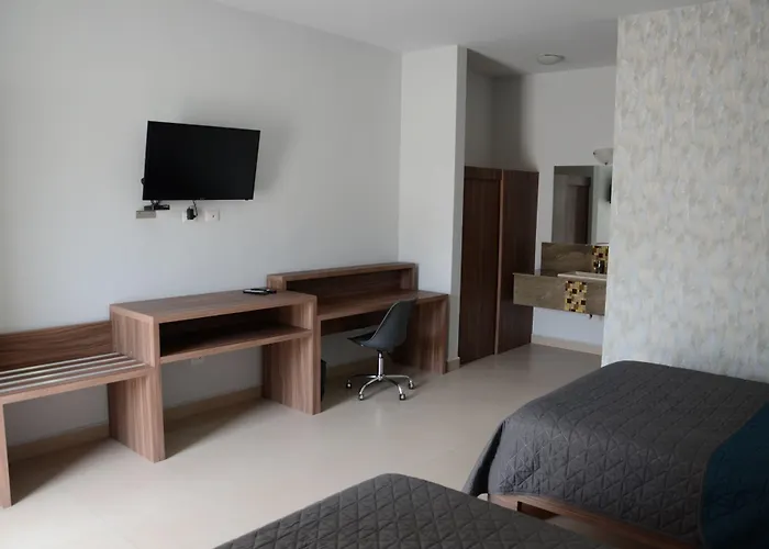 Hotel Monarca