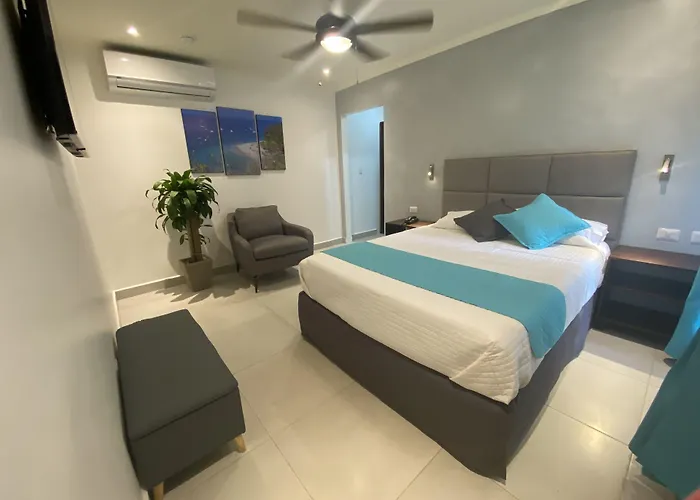 Hotel Naoz