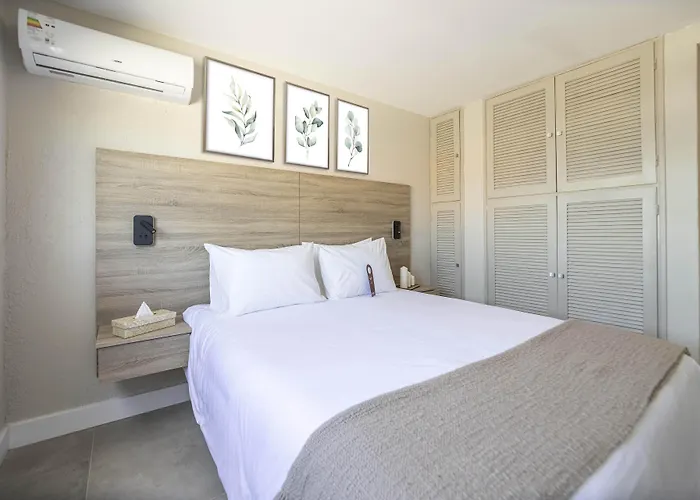 Hotel Montoya
