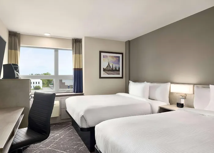 Microtel Inn&Suites Dorval QC