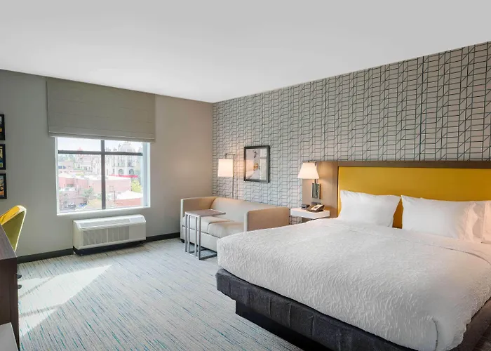 Hampton Inn Riverside Downtown Convention Center