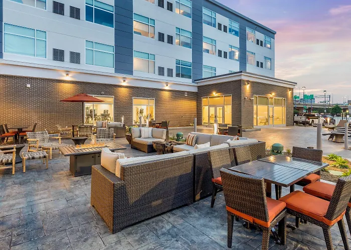Cambria Hotel Milwaukee Downtown