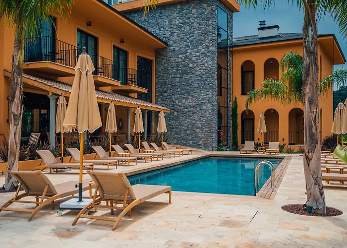 The Remote Hotel