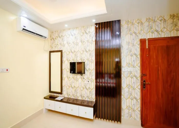 Adarsha Palace Hotel