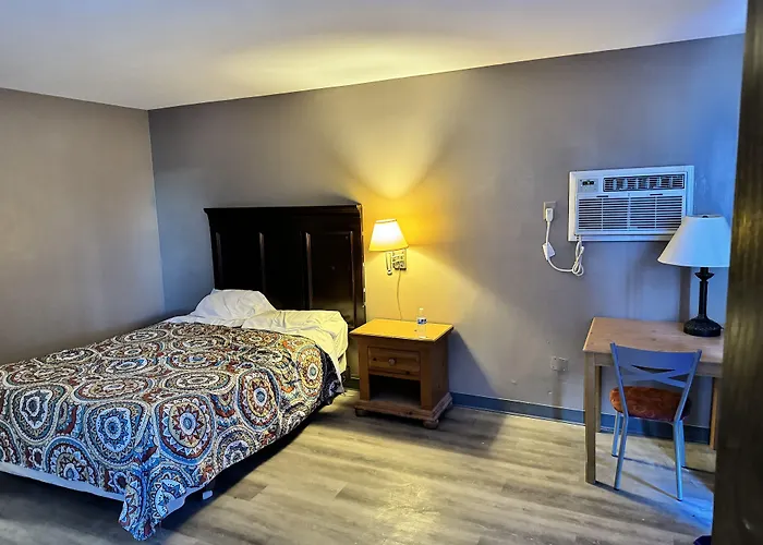 Clintonville Motel