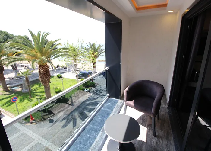 Extravagant Hotel Avsa