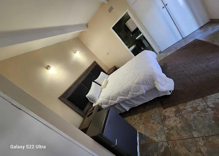 Wampex Guest House In Rustenburg