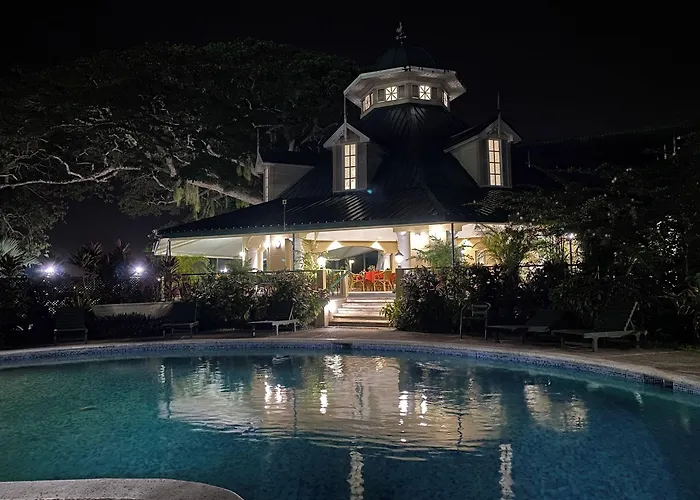 The Royal Hotel