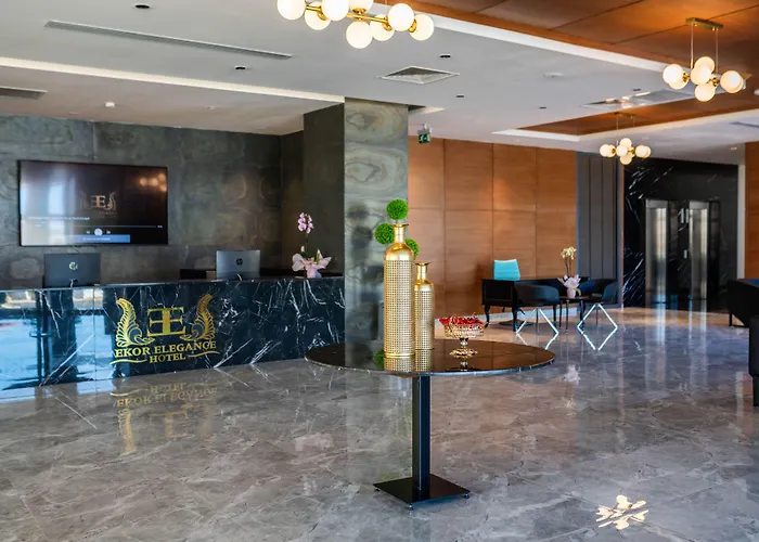 Ekor Elegance Hotel