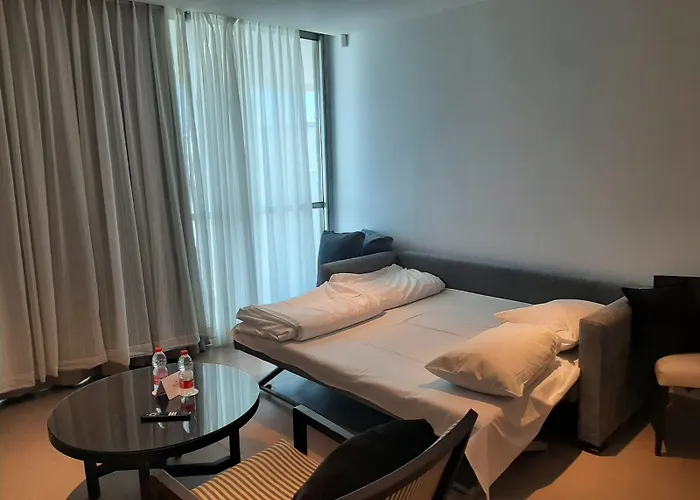Neve David Hotel