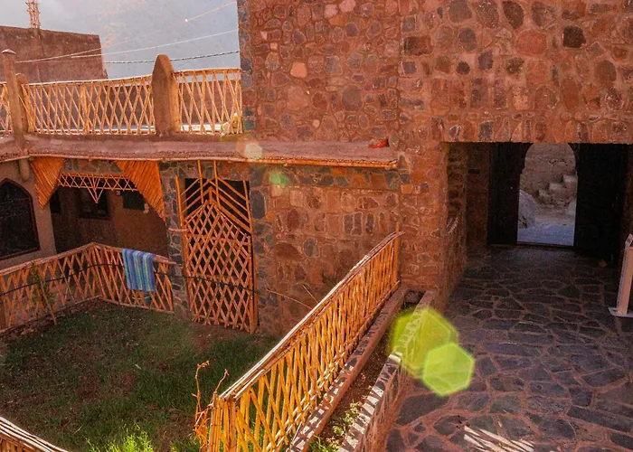 Kasbah Du Roches Armed