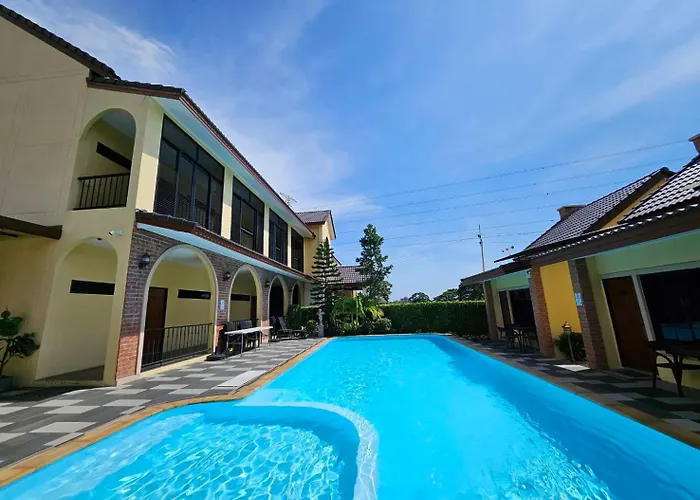 Cottagepine Rayong Resort&Cafe