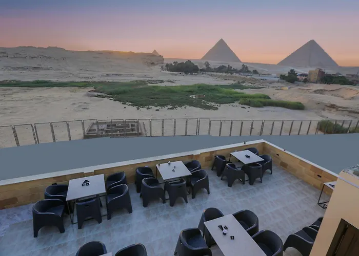 Pyramids Land Hotel