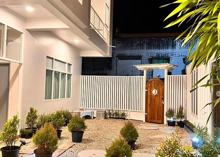 Triple J Hotel Trang